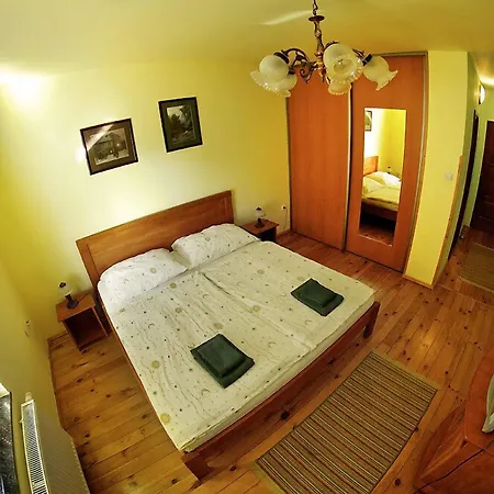 Plesnivec Gæstehus 3*